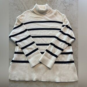 Old Navy Cream and Navy Blue Striped Turtleneck Sweater women’s size L